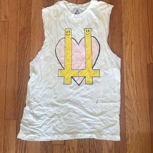 UNIF Inverted Heart Tee
